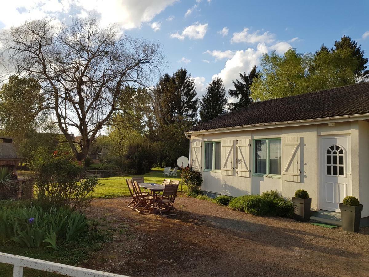 La Ferme Aux Kangourous Donzy Bagian luar foto